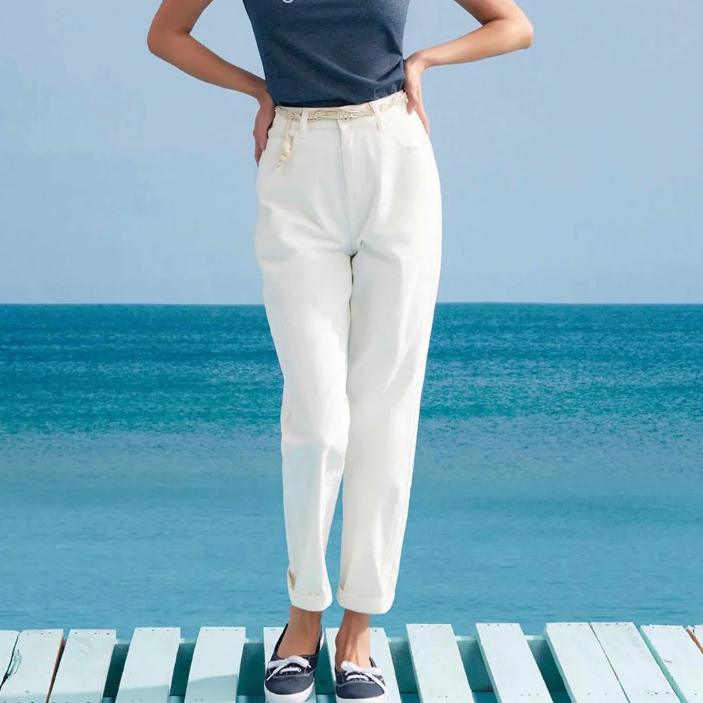 Giordano Women's 99% Cotton 1% Elastane Woven Trouser