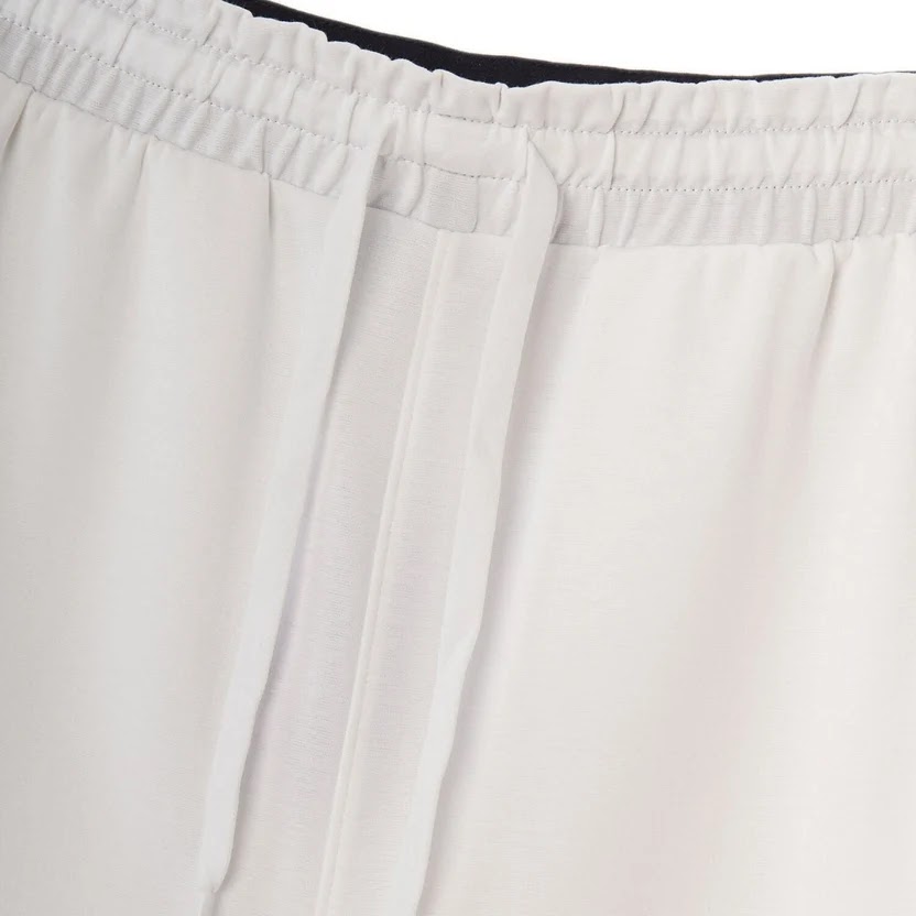 Giordano Men's G-Motion Relaxed Fit Shorts