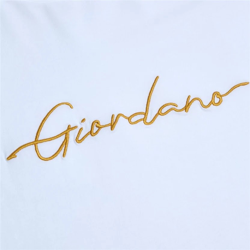 Giordano Men's Slim Fit Cotton Signature Print Tee