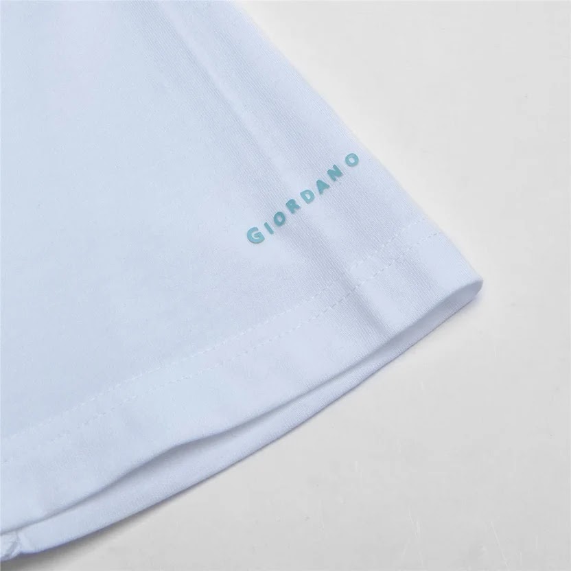 Giordano Men's Slim Fit Cotton Crew Neck Tee